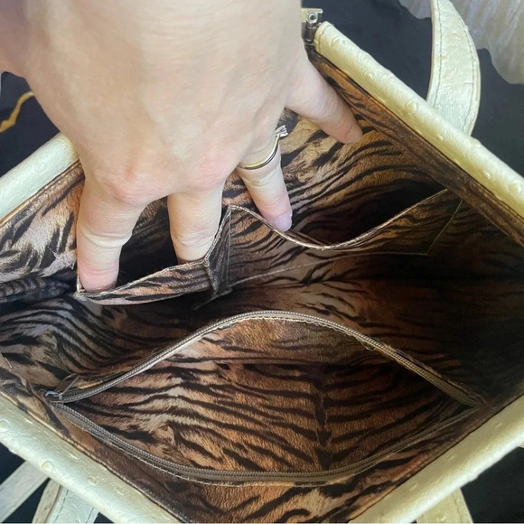 Stella Page Designer Limited Edition NYC Leather Handbag w/Persian Turquoise - Picture 12 of 16